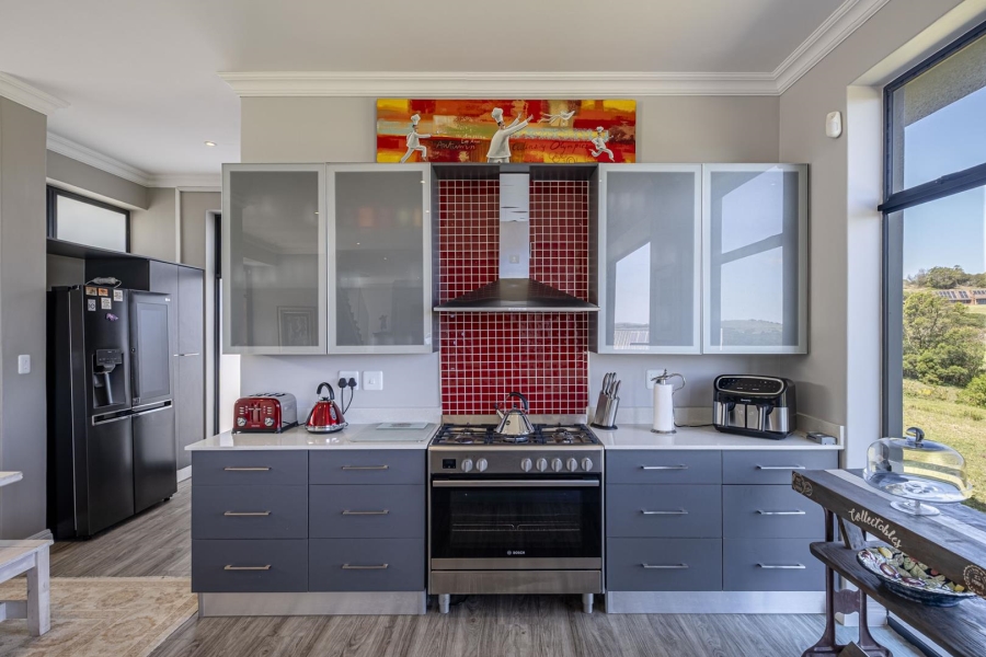 4 Bedroom Property for Sale in Kragga Kamma Eastern Cape